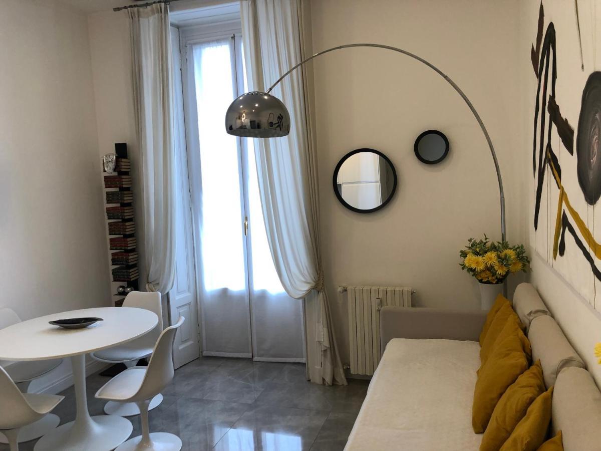 Casa Alberto Da Giussano, Elegante Bilocale In Centro Con Balcone Sul Parco Милан Экстерьер фото